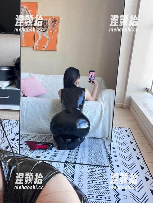 微密圈 - 福利放送！120斤的小王同学和小伙伴的双人搭档，图片让人忍不住想说“哇”！