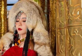 微密圈 – 婚纱下的120斤的小王同学：写真合集里的反转、翻滚与初吻