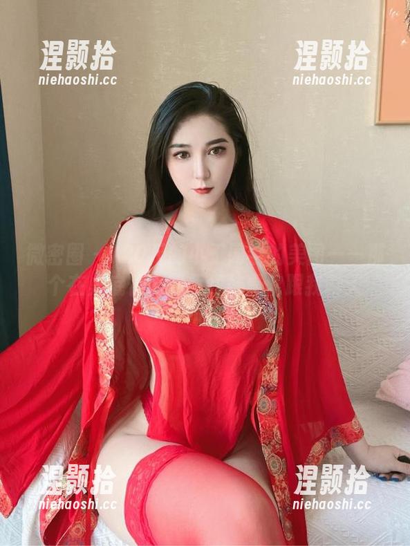 微密圈 - 120斤的小王同学的美图——那个在桌底长大的西红柿喜欢跟我聊天