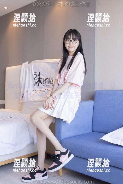 BoBoSocks袜啵啵 - 黑棉袜的诱惑，奶油精选，明显不止于袜子，还挺萌。