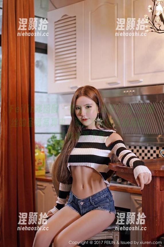 Feilin嗲囡囡-Egg_尤妮丝 Feilin嗲囡囡 - 有没有人发现Egg_尤妮丝的圣诞写真中,资源和氛围还挺搭的,巧妙也水平不低。