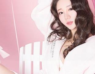 GIRLT果团网 – 更新时间到！Miss琪把美足写真放上来了，我又在考虑买多少双新鞋！