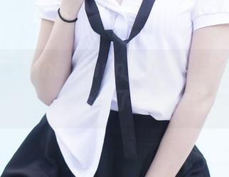 发现了?Hana Bunny的职业装不只是工作服,cos看了定会流连!