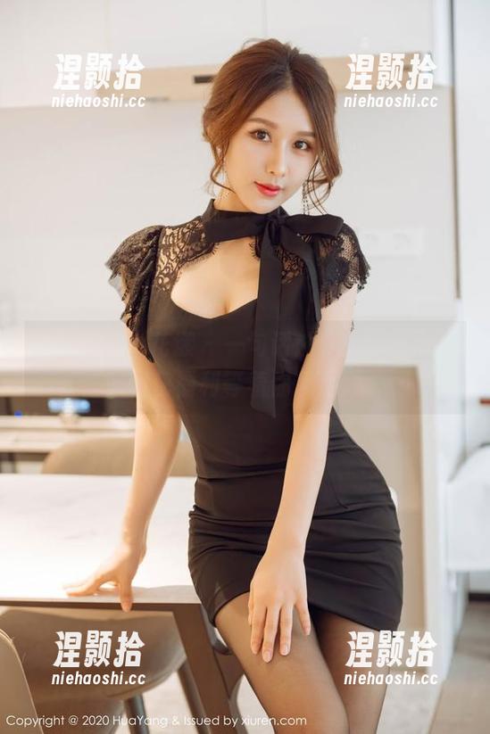 HuaYang花漾 - 一句话：李可可短裙，图包福利等着你发掘。