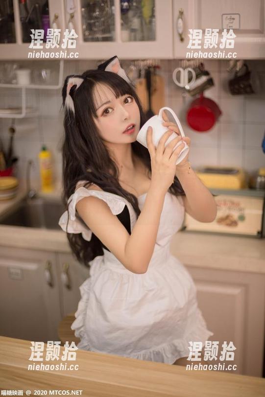 制服下的死库水图集，喵糖映画送给欣赏这份混搭美感的你，别想太多，哈哈。