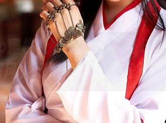 MiiTao蜜桃社 – 这波小草莓Berry的校园风，绝对值得成为直男壁纸