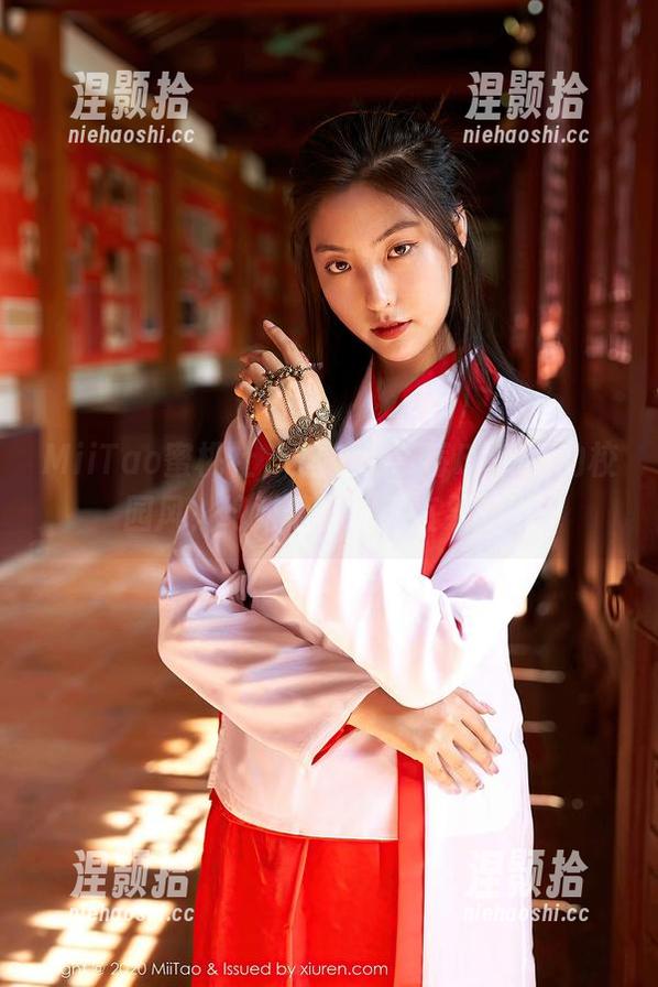 MiiTao蜜桃社-小草莓Berry MiiTao蜜桃社 - 这波小草莓Berry的校园风,绝对值得成为直男壁纸