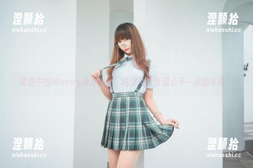 Money冷冷 精选中的Money冷冷喵酱,总是让人瞥见点不一样的东西!