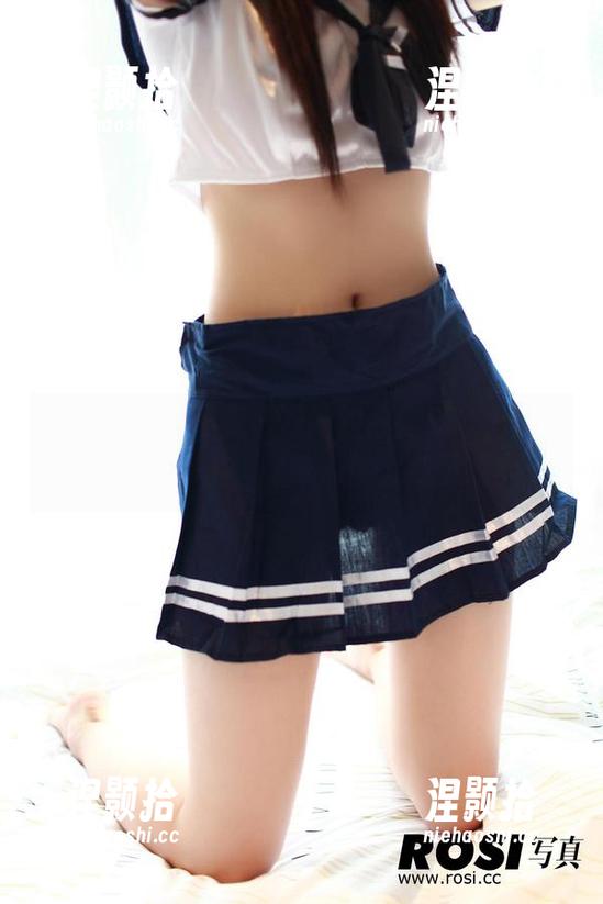 ROSI写真 等等,这可不是普通的豹纹!ROSI图包福利在哪里,略带点暴力美学吧?