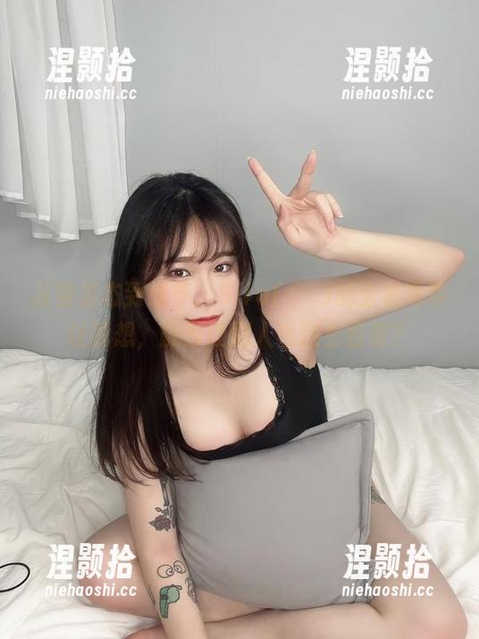 从容姿态到细节，Sira(시라)的全套写真让我想，能否让别人也这么自信？