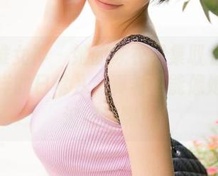 TGOD推女神 – 她的泳衣图集取名《谭晓彤与海洋的日常》，真希望能像她一样随波逐流啊！