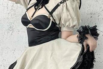 Tomiko(とみこ)修女？美图虽清新，但却让人好奇她的内心