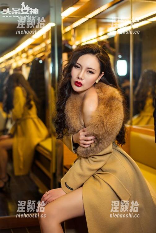 TouTiao头条女神 - 不敢相信娜依灵儿在这“纯白”合集里，全方位无圣光！这是真实在自黑吗？