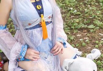 TouTiao头条女神 – 尹菲全套少女图集…隐隐约约中透着点小俏皮，脑海里满是联想，不信你看？