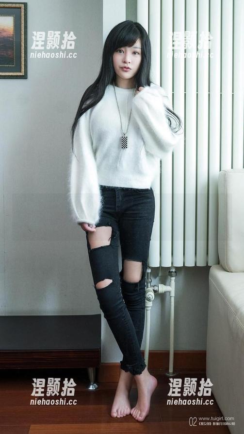 TuiGirl推女郎-王李丹尼 TuiGirl推女郎 - 新版王李丹尼职业装图包,仿佛出门就能收获一大堆名片。