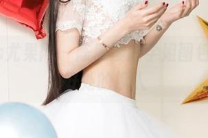 UGirls尤果网 – 陈雅漫的学姐图包，恰到好处的撩人