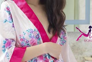 UGirls尤果网 – 黛熙儿夏天透视——原图合集：你不会相信衣柜里的那些花衣服有多兴奋！