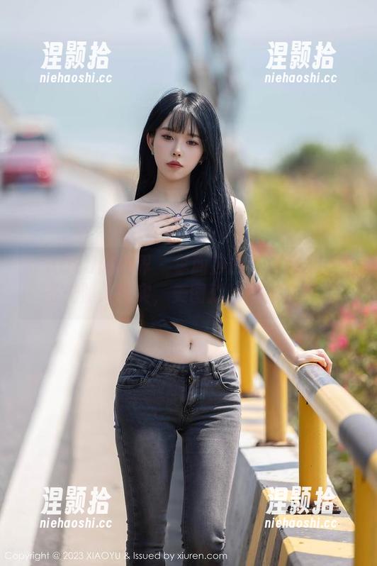 XIAOYU语画界 - 李丽莎的牛仔裤：当无圣光照入现实，美图就显得格外真实