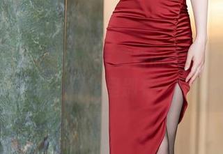 XIAOYU语画界 – 豆瓣酱的水手服裙摆在眼前晃，图片里别有一番风味