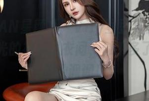XINGYAN星颜社 – Vily豆豆与白衬衫：没有圣光的衬衫试衣间，似乎多了点小叛逆的调调！