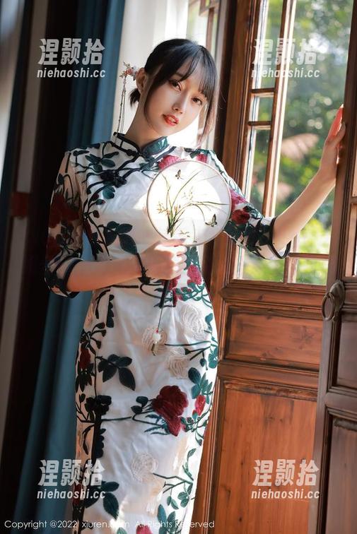 Xiuren秀人网-Egg-尤妮丝Egg Xiuren秀人网 - 这毛衣好巧妙,Egg-尤妮丝Egg的私拍图集鸡精混搭频出新花样!