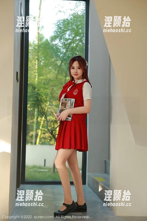 Xiuren秀人网-tina_甜仔 Xiuren秀人网 - tina_甜仔的双马尾,原图和精选的神奇组合。