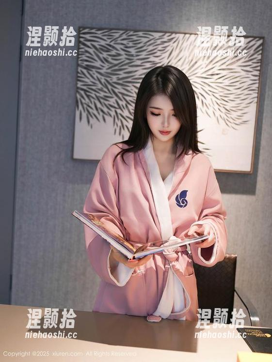 Xiuren秀人网-伍晓丽Shirley Xiuren秀人网 - 伍晓丽Shirley的连衣裙:高清写真!你能想象这种编制有多复杂吗?
