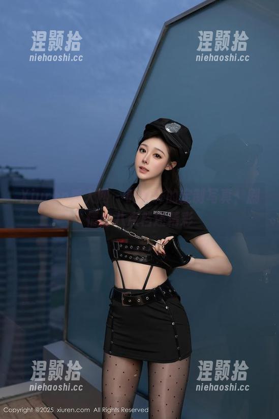 Xiuren秀人网-叶梦轩 Xiuren秀人网 - 叶梦轩的定制写真,剧情比八点档还精彩