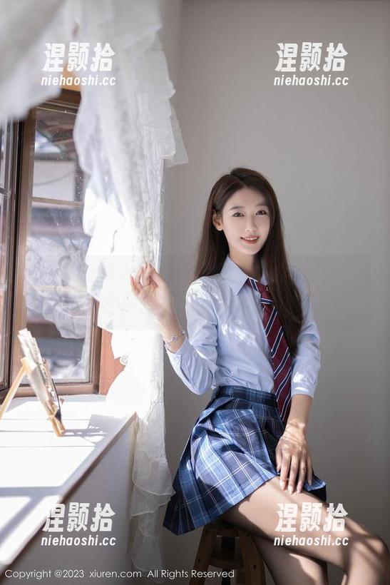 Xiuren秀人网-唐安琪 Xiuren秀人网 - 唐安琪的办公室梦游——免费套图,办公桌上的意外!