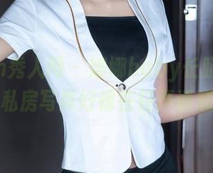 Xiuren秀人网 – 娜娜baby长腿秀，一组私房写真好像在轻声诱惑？