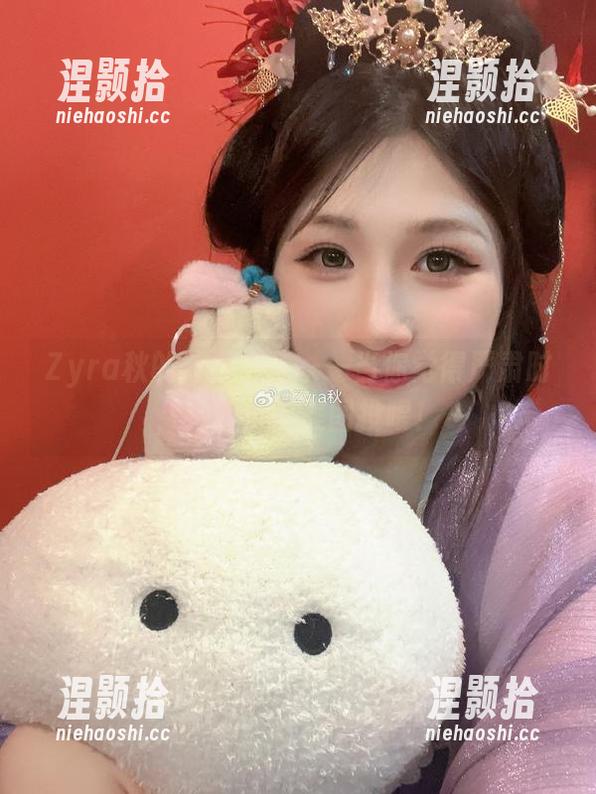 Zyra秋 Zyra秋的修女合集——当你觉得严肃时,她却给你美图投喂!