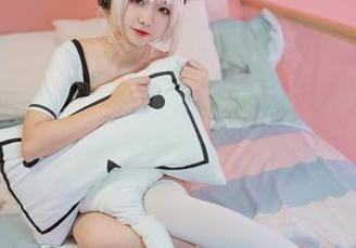 lovely呆玄的棉袜，cos原图里的一步到位，看得我想问好吗？