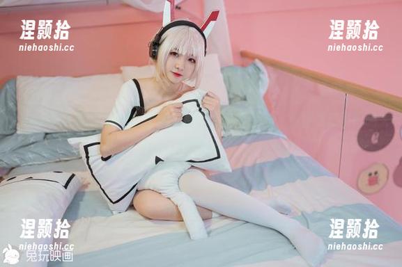 lovely呆玄的棉袜，cos原图里的一步到位，看得我想问好吗？