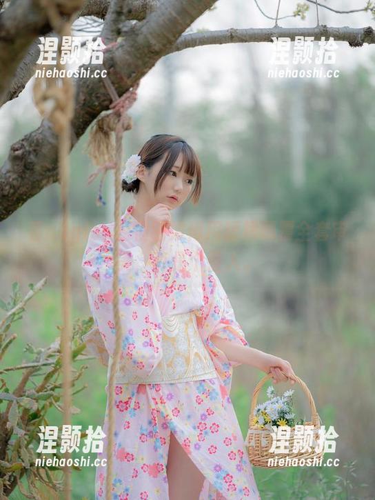 看nagisa魔物喵如何用短裙颠覆全套审美，真是个怪人。