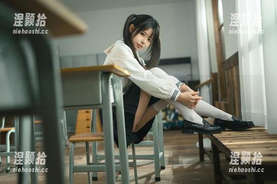 rua阮阮 我在琢磨rua阮阮的小翠花,她的作品可是让人意外,先下载了再说。
