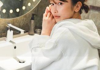 在观看いくみ(育美)的Fantia合集时，我脑海中有种说不出的奇妙感……究竟是啥呢？