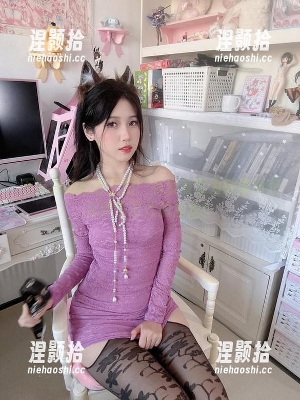 不呆猫的校服私拍：有没有因为制服而想起学生时代的焦虑？