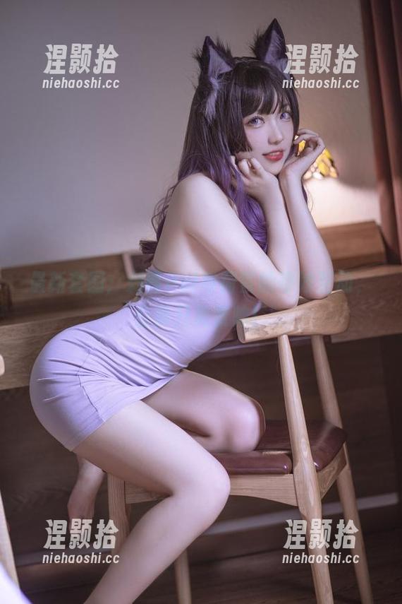最新套图：刺青Poi与荷官的奇妙互动，公爵只负责帅！