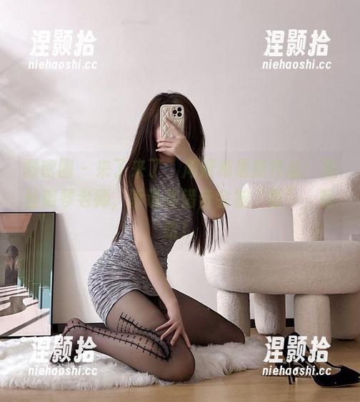 微密圈 - 来了来了，周妍希最新作品：黑丝钢琴老师，听说弹错音会被“罚”，哈哈！