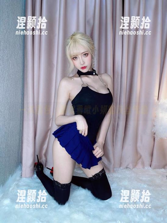 一本图包，满载着啾小妍的灰丝气息