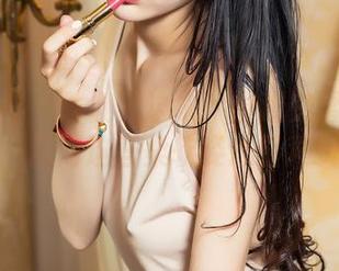 头条女神 – 瑜伽撩边块：围观文雪的高清图库，一起对这些柔软姿态轻声赞叹吧！