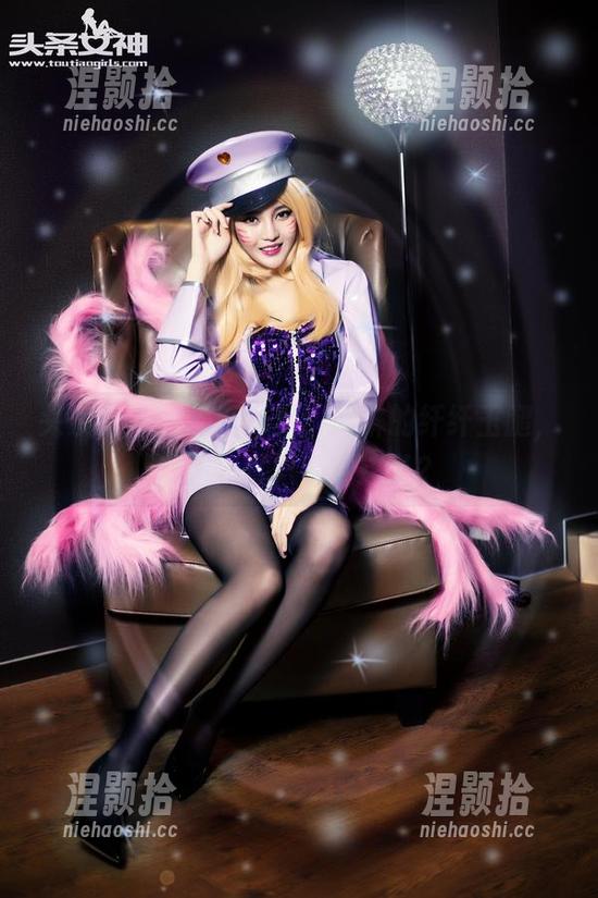 头条女神-琳琳 头条女神 - 最新写真:琳琳的纤纤玉腿,难道我就只能看这了?