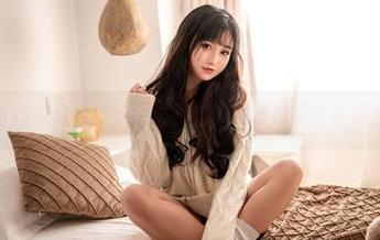 在奇行家狗崽的泳池图集里，水波也是个小明星！