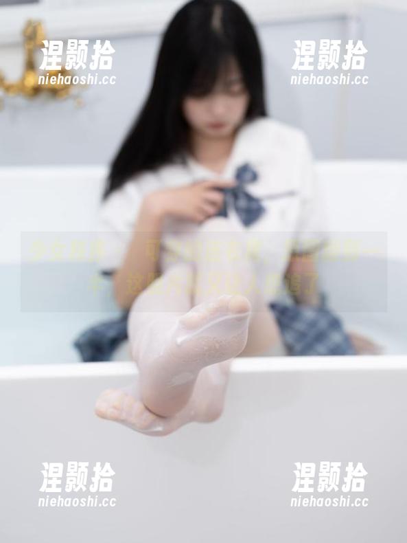 少女秩序 - 晞可穿的连衣裙，原图翻到一半，这照片就又让人想追了