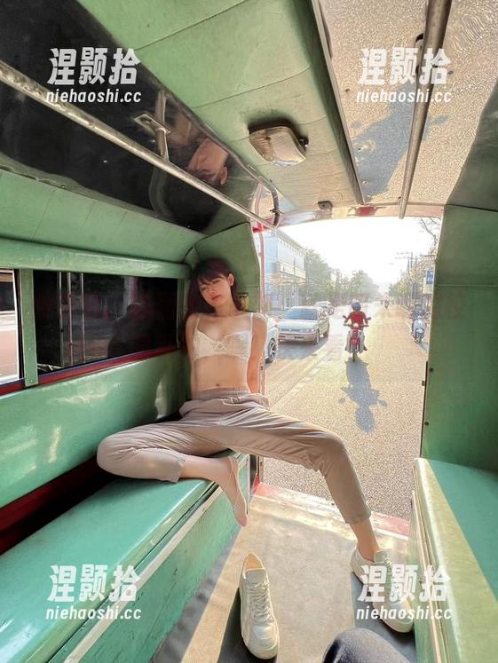 就是阿朱啊 微密圈 - 原图翻车一刻,就是阿朱啊的校园私拍,嘿!快来看!