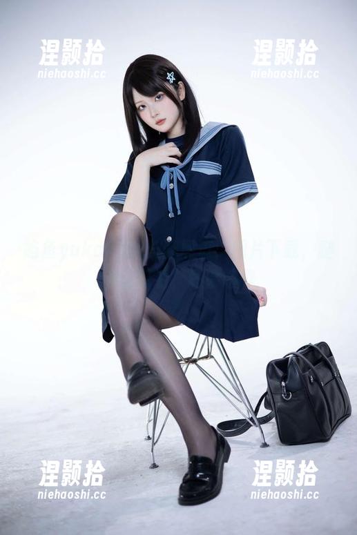 屿鱼yukako 屿鱼yukako的长腿展览:图片下载,腿不仅好看,还会喧哗