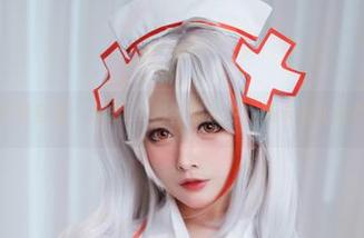 儿童节的奇特穿搭：念念_D最新照片中，斯卡哈牛女仆忽隐忽现