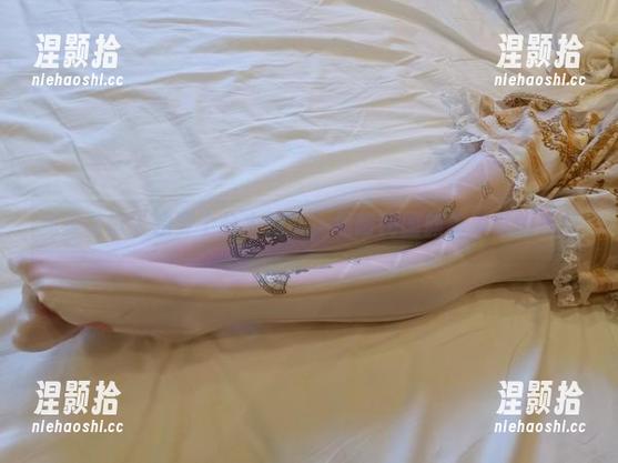 想要个公主抱 免费获得“想要个公主抱”,领略民国旗袍美感的一刻