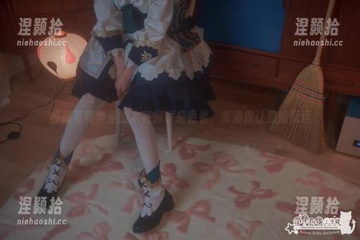 校服写真集里的木花琳琳是勇者，高清度让思绪飘远
