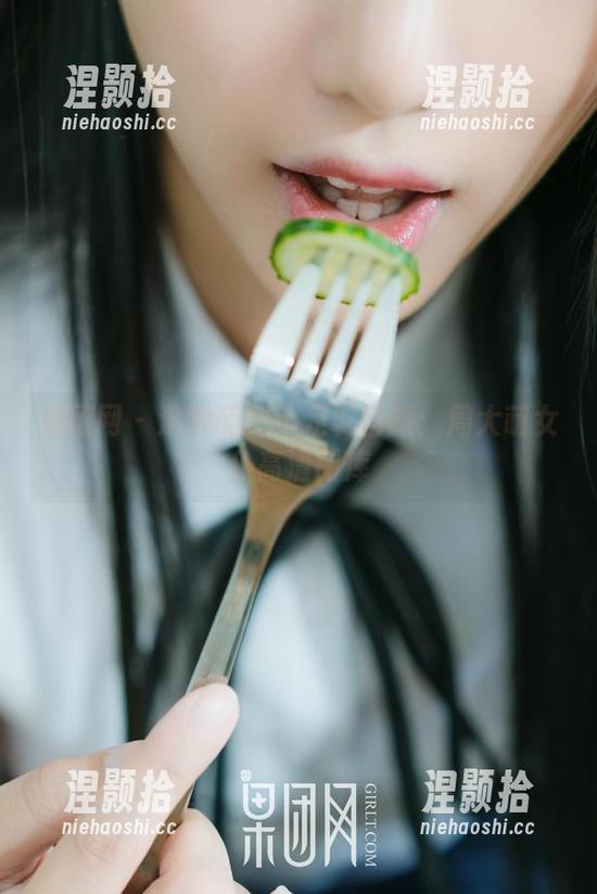 果团网 - 这种萌力不足以自拔：周大萌女仆高清图库